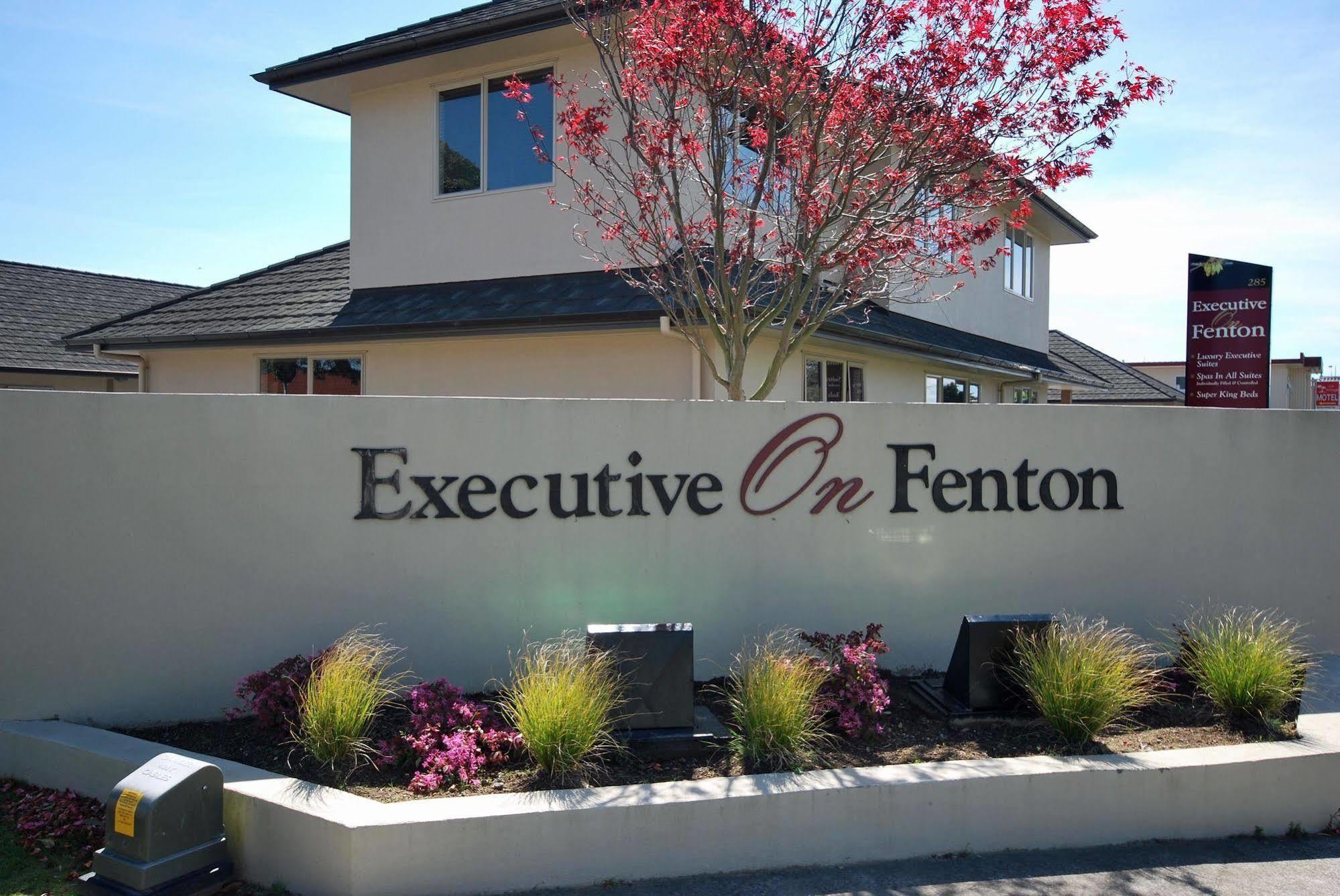 Executive On Fenton Motel Rotorua Exterior photo